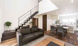THINK HOUSE�i�V���N�n�E�X�j
